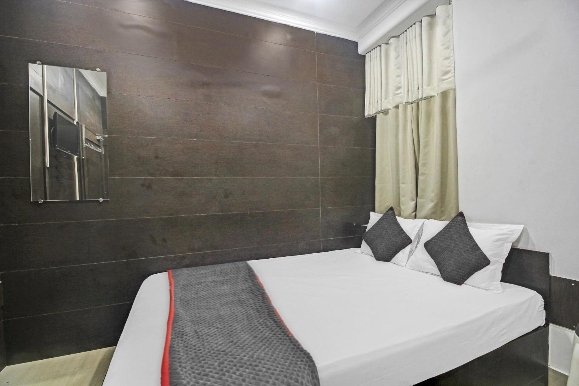 Super Townhouse Centre Point Inn Near Esplanade Metro Station Kalkutta Exterior foto